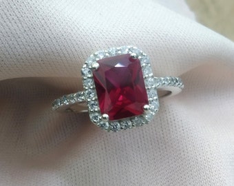 Robijnrode sterlingzilveren ring: 5,0 kt in lab gekweekte edelsteen, geboortesteen juli