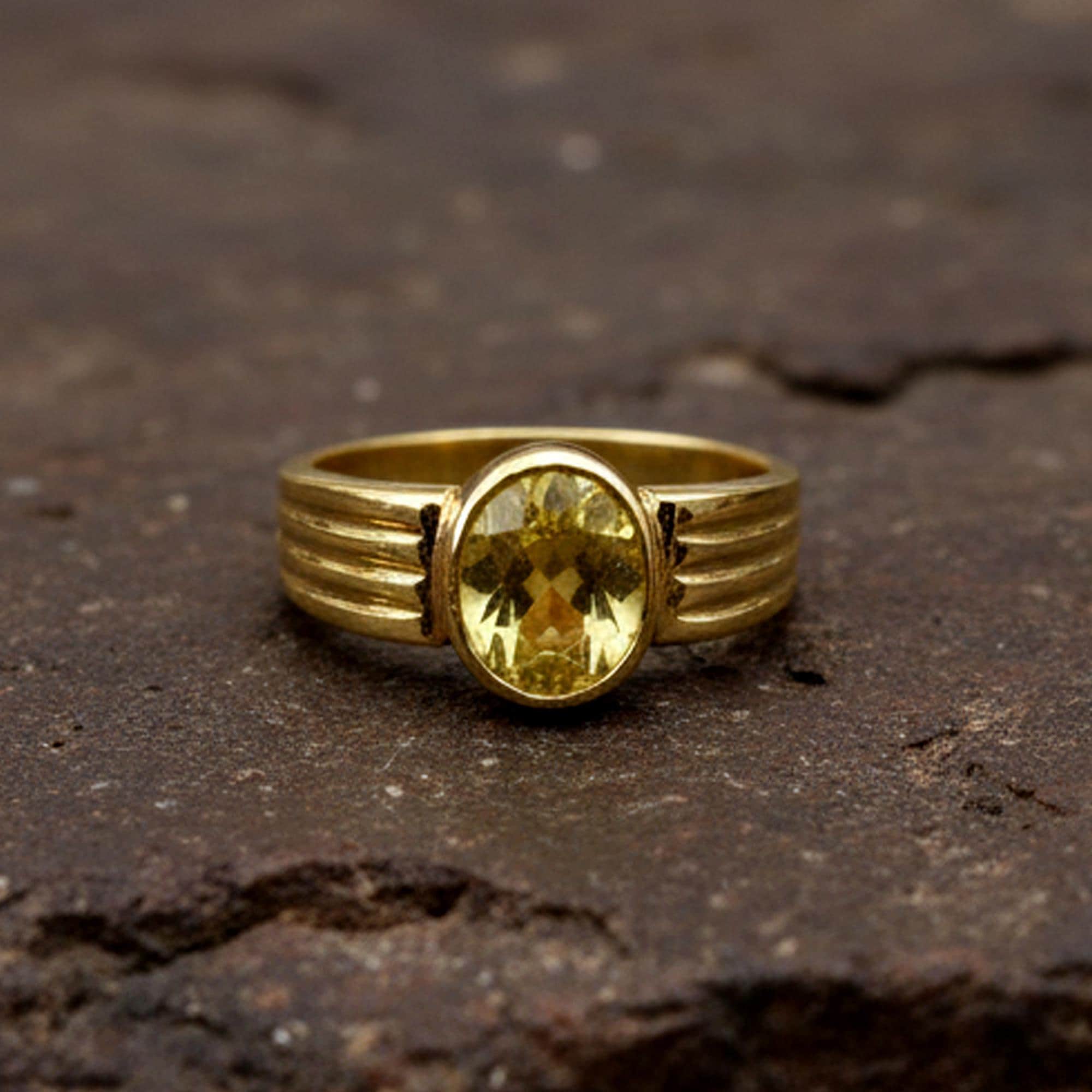 Yellow Sapphire/ Pukhraj Panchadhatu Rashi Ratan Astrological