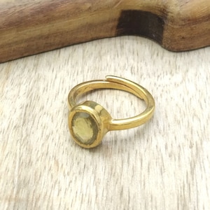 Anello astrologico Panchdhatu con zaffiro giallo naturale certificato/Pukhraj da 4,00-11,00 carati per uomo e donna/Anello impilabile/Regalo per lei