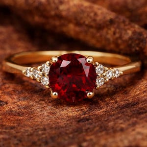 Anillo de oro con rubí redondo y diamante, anillo Art Déco, regalo de aniversario, anillo de compromiso vintage con rubí, anillo llamativo hecho a mano.