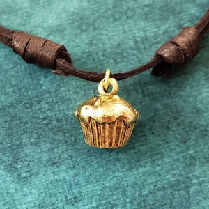 Muffin Necklace SMALL Cupcake Necklace Chocolate Chip Blueberry Muffin Pendant Brown Leather Necklace Men&#39;s Jewelry Boyfriend Charm Necklace