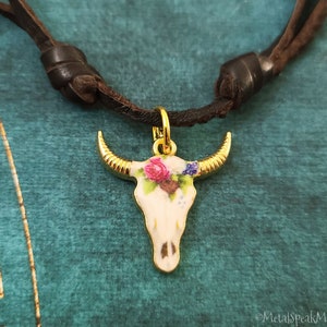 Bull Skull Necklace Longhorn Skull Boho Jewelry Boho Necklace Western Pendant Necklace Charm Brown Leather Men&#39;s Jewelry Boyfriend Necklace