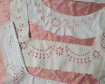 Lote de 4 cuellos con ojales bordados a mano con ribetes vintage y puños con detalles florales suizos.