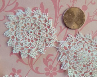 12 Tiny vintage Medallion French Battenberg needle made Lace trim Victorian dolls narrow