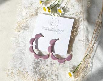 Heather | scalloped edge hoops