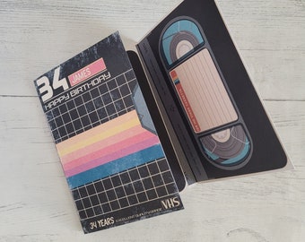 Carte d'anniversaire personnalisée de cassette vidéo, carte d'anniversaire de nouveauté des années 80, carte de bande VHS, carte d'amateur de cinéma, carte d'anniversaire des années 80