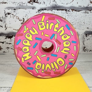 Aangepaste gelukkige verjaardagskaart donut, gepersonaliseerde roze donutkaart, verjaardagskaart meisjes, Cake Lover-kaart