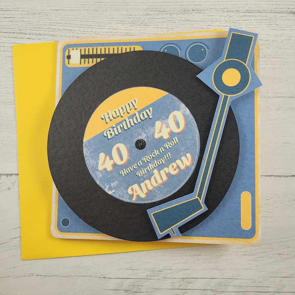 Carte d'anniversaire personnalisée pour tourne-disque, Carte d'anniversaire personnalisée, Carte sur le thème de la musique, Carte d'anniversaire en vinyle tourné, Carte de visite pour tout âge,