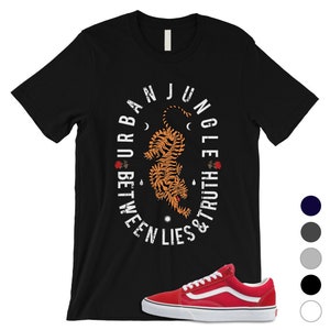 Vintage | Urban Jungle T-Shirt| Cool Animal Designs Gift For Animal Lovers! Vintage Graphic T-Shirt - Trendy - Women and Unisex T-Shirts