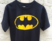 Vintage BATMAN 1980s Black T-Shirt Film Yellow Anvil Made In USA Small Silkscreen Medium Med Single Stitch