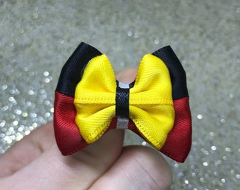The mouse that started it all Bow Pin - mickey pin -