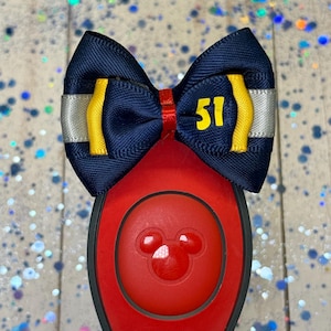 2" Doc Hudson / Fabulous Hudson Hornet Inspired Magic Band Bow / Pixar Cars Magic Band Bow / Mini Hair Bow