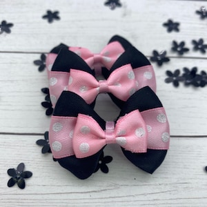 5 cm minirosett ljusrosa Rock The Dots / Disney Mimmi Pigg-bandrosett / Musse Pigg-öronrosett