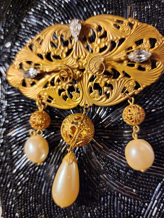 Miriam Haskell style brooche - image 2