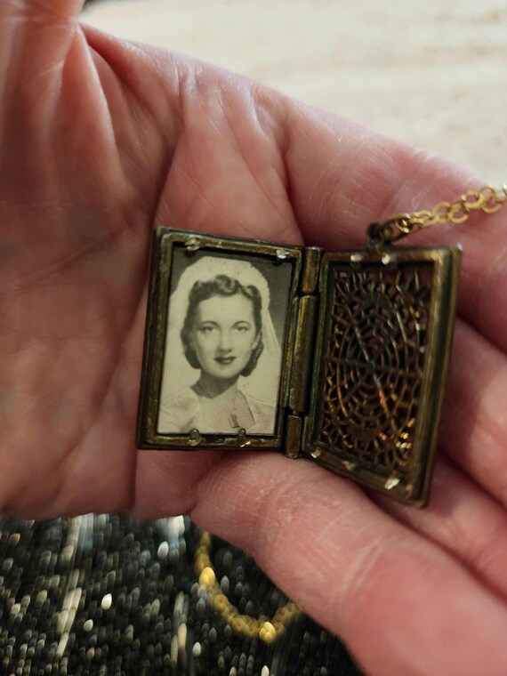 Nurses Locket Pendent Necklace. - image 1