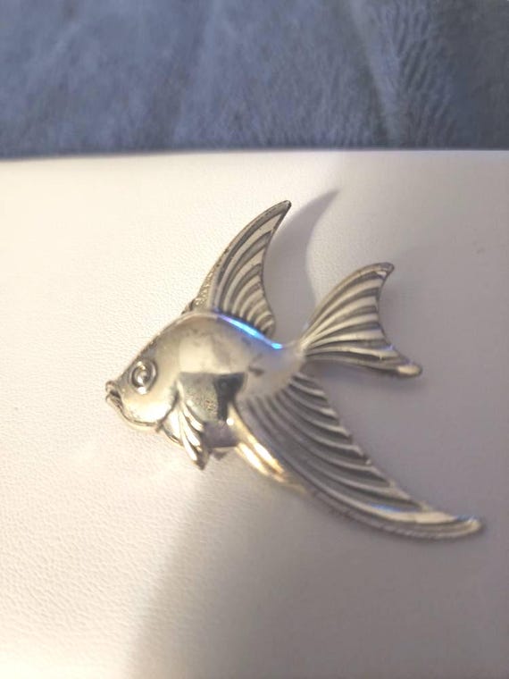Solid Silver Angelfish Brooch - image 1