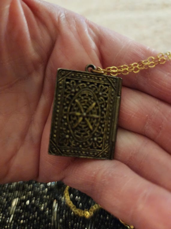 Nurses Locket Pendent Necklace. - image 4