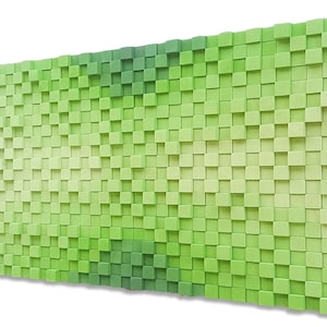 Moderne Holzwand in hellgrünen Tönen für rustikale Wohnkultur