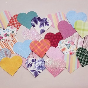 30 corações de papel / recortes de papel / recortes de coração / corações de papel variados / enfeite de coração / corações para artesanato / 2 polegadas / fabricação de cartões