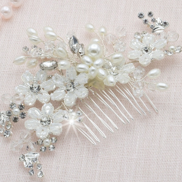 Ivory White Crystal Beaded Bridal Hair Comb Wedding Headpiece Flower Hair Vine Bride Accessories Floral Headpiece Pearl Flower Hair Pins