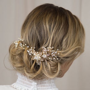 Woodland Wedding Hairvine Gold Leaf, Pearl, Crystal bridal hair accessory, hairpiece, vine, headdress, tiara hair adornment boho headpiece imagen 3