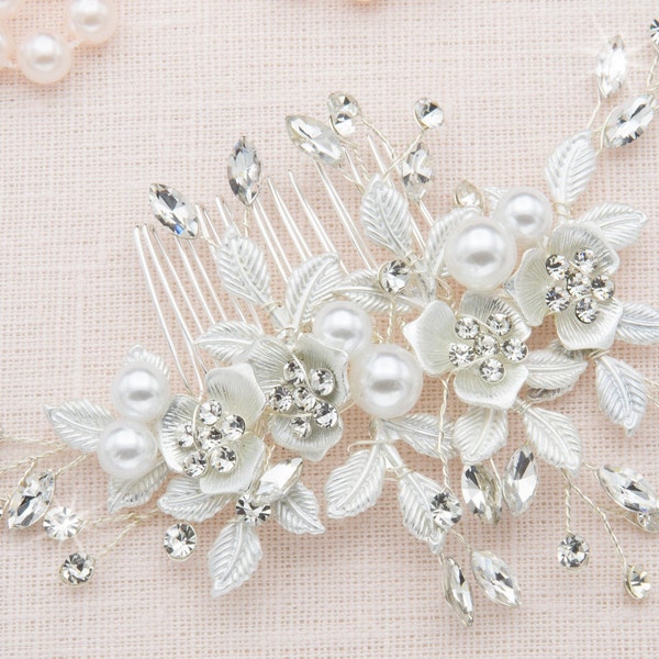 Pearl Hair Clip Floral Hair Comb Hair Comb Vintage Bridal Hair Comb Silver Weddings Accessories Leaf Hair Comb Bridal Shower Accessories