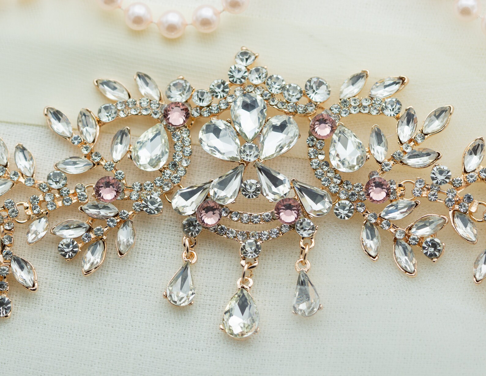 AYVRUOP Tiara Mit Kristall-Quasten - Goldener Kopfs Produktbild-Vorschau 9
