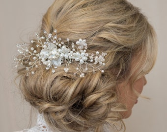 Bridal Hair Comb Silver, Pearl Hair Comb, Wedding Hair Comb, Crystal Hair Comb, Bridal Headpiece, Bridal Hair Accessories, Floral Hair Piece