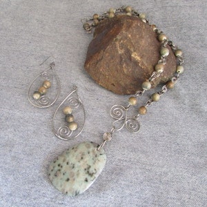 Colors of the Earth Necklace and Earrings Set