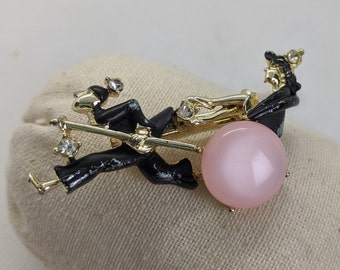 Broche - CIGOGNE en vol - Plastique 7cmx1cm - épingle métal non signé