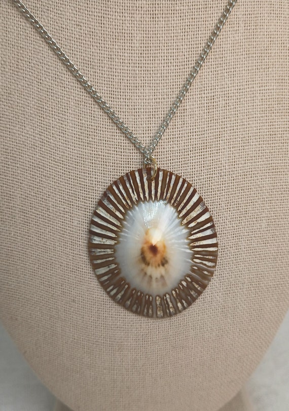 Vintage Hawaiian Opihi Shell Statement Necklace — 