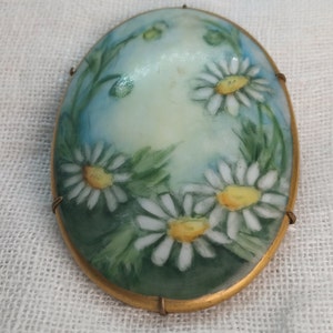 Antique Hand-Painted Porcelain Daisy Brooch Unique Cottagecore Jewelry image 1