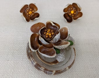 Vintage 1950s-60s Seashell Jewelry Set—Brooch & Earrings