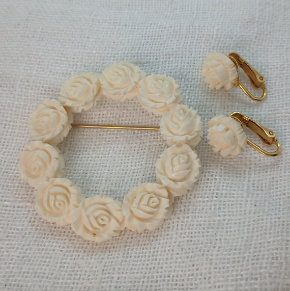 Vintage Resin Carved Rose Circle Brooch and Earrin