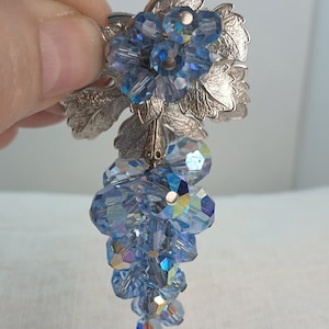 Mid Century Vintage Blue Crystal and Silver Tone Chandelier Grape Brooch — Large 1950s Statement Brooch, Wine Lover Gift, Mothers Day Gift