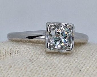 1950s Vintage .40ct round Cut Diamond Solitaire Engagement Ring