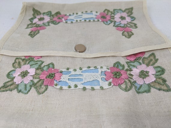 Vintage Embroidered Lingerie or Hanky Keeper - image 1