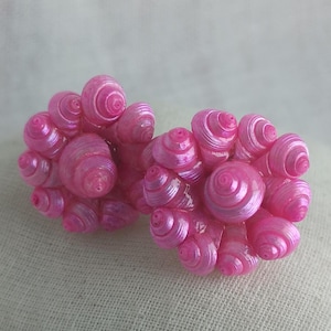Vintage Hot Pink Trochus Shell Stud Earrings – Retro Tiki Style