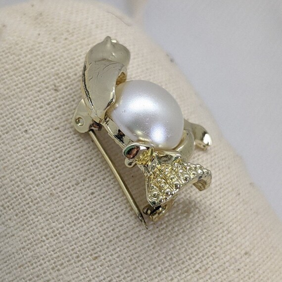 Broche Ancienne En Nacre, Plastique Et Métal Doré - Thème Oiseaux - Occasion En Très Bon état (TBE)
