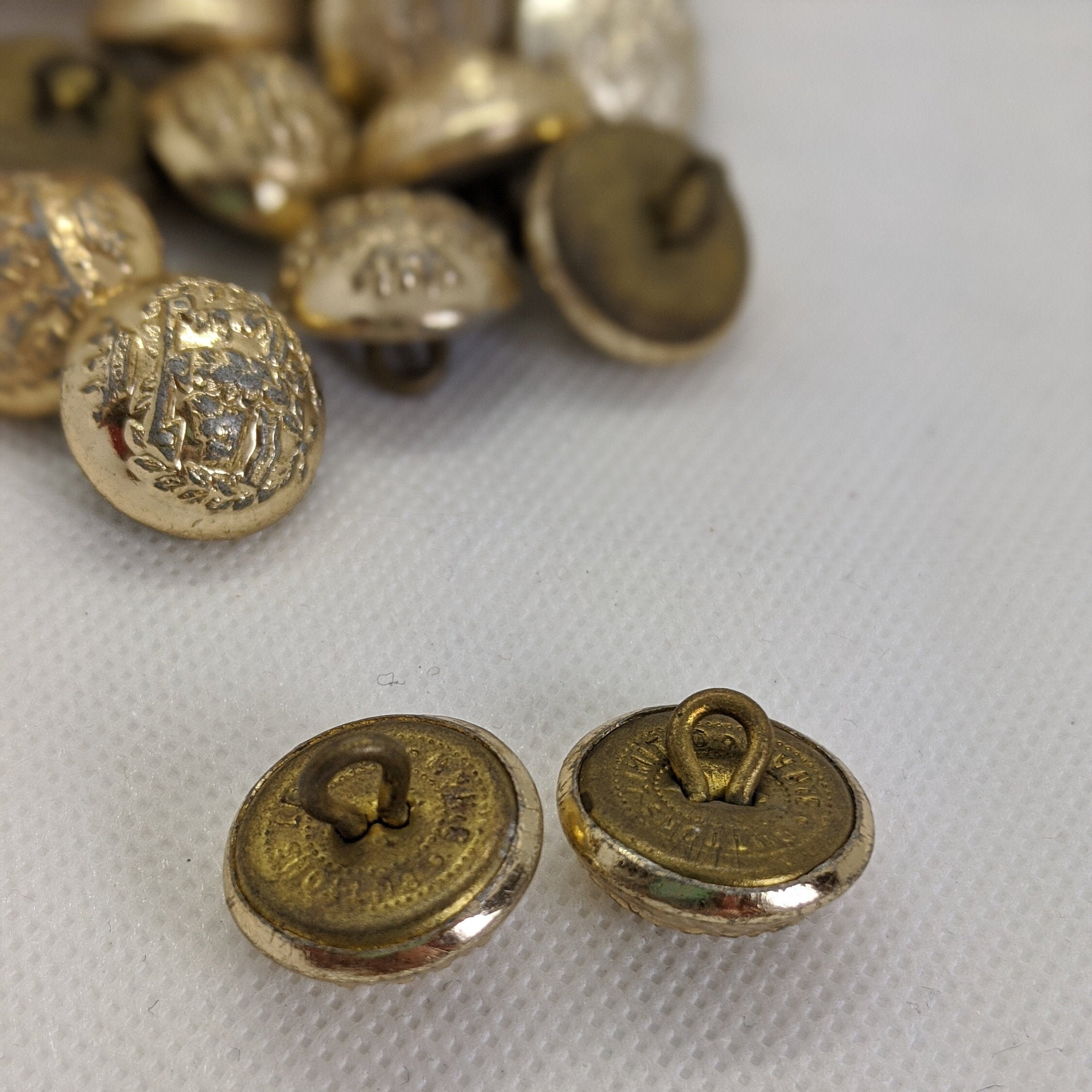 Vintage C1940s-1950s British WWII Military Uniform Brass Buttons ...