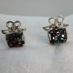 Vintage 1960s Mid Century Confetti Black Lucite Confetti Retro Earrings