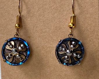 Pendientes de botón de corte de acero victoriano elegante vintage azul y oro Regalo original