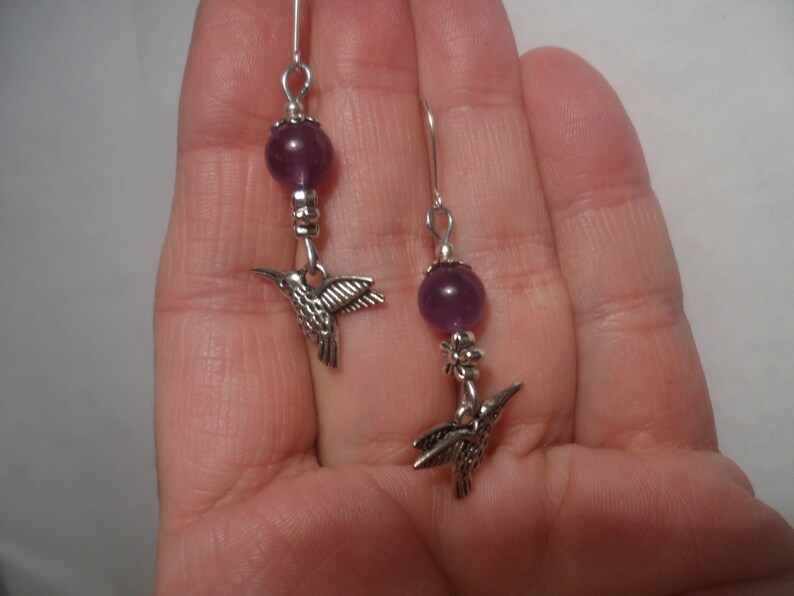 VINTAGE UNWORN HUMMINGBIRD Amethyst Short Tiny Little Small Bead Dangle Drop Sterling Silver Ewires Flower Floral Earrings Purple Gem Fun