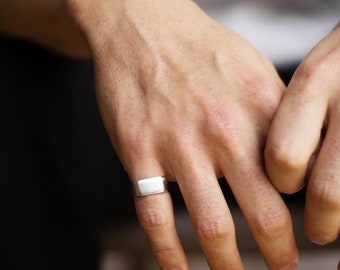 Statement Silver Ring, Chunky Signet Ring, Modern Silver Ring, Recycled Silver Ring, Signet Ring, Unisex Jewellery | Jewellery UK