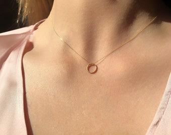 Solid gold pendant necklace, 9 carat gold open circle necklace, Small pendant on gold chain, Gold pendant on chain, Gold necklace UK