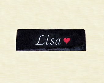 Personalised Embroidered Car Seat Belt Pad/Cover x 1 Name in scripted Font and Red Heart