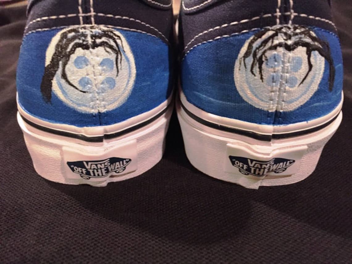 coraline converse shoes