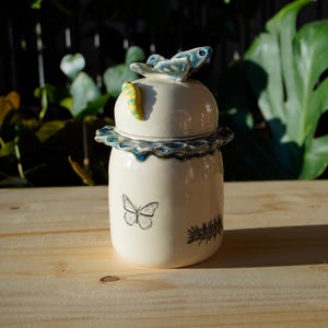 Chrysalis Porcelain Pot