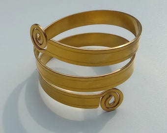 Bracciale con estremità a spirale romana