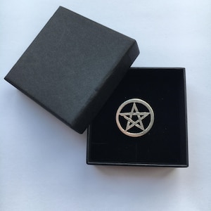 Pentagram pin badge & gift box